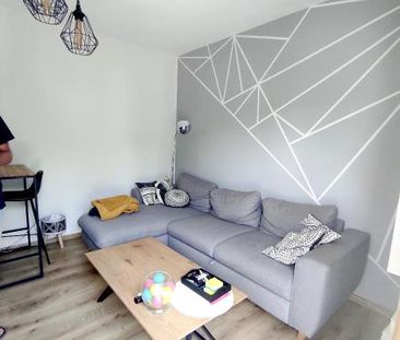 Location Appartement 2 pièces 45m² MILLAU 12100 - Photo 2