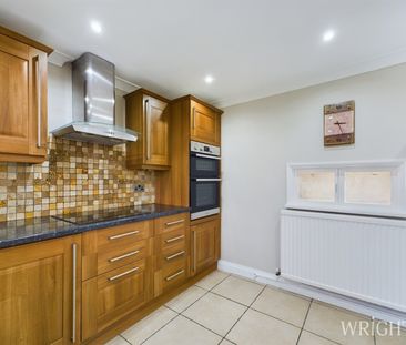 2 bedroom House - Wigram Way, Stevenage - Photo 4