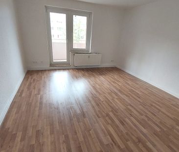 Dreizimmerwohnung in grüner und ruhiger Lage von Kamenz! Mit Balkon! - Photo 2