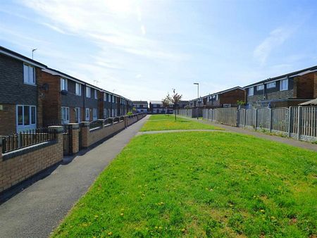 Chequers Close, Pontefract - Photo 5