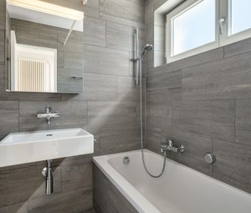 Attikawohnung mit grosser Terrasse - befristet bis 30.09.2027! - Foto 3