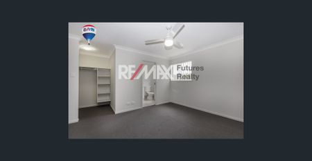 Shops and Bus nearby. CENTRAL LOCATION - Photo 2