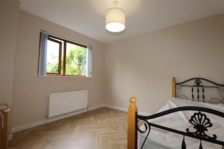 12 Alpha Court, Belfast Road, Lisburn, BT27 4EQ - Photo 4