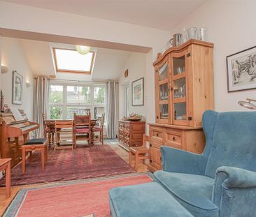 4 bedroom semi-detached house to rent - Photo 1