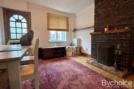 3 bedroom end of terrace house to rent - Photo 2