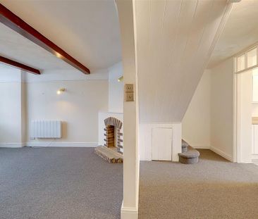 3 bedroom maisonette to rent - Photo 1