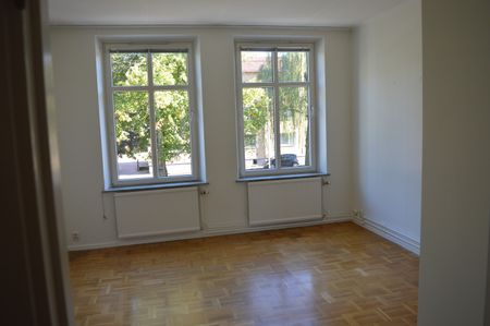 Drottninggatan, Trollhättan - Photo 3