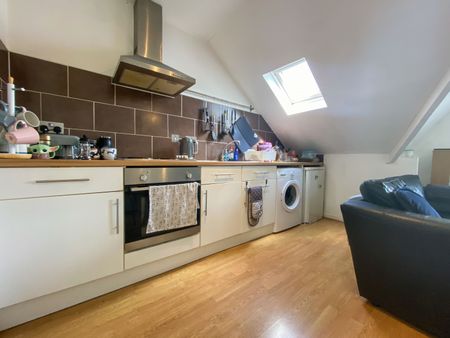 Connaught Road, Roath - Photo 4