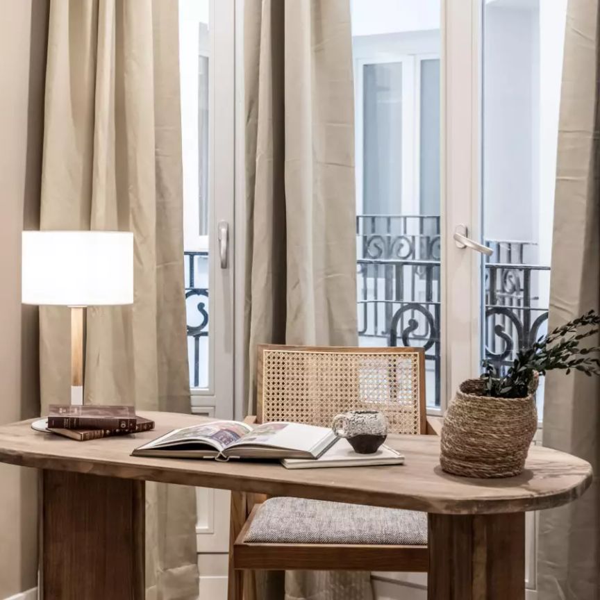 3-bedroom apartment for rent in Trafalgar - Photo 1