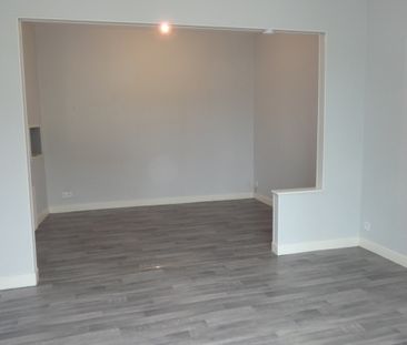 Location Maison 5 pièces 85m² - Photo 1