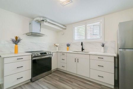 For Lease - 188 Sweeney Drive Unit# Walk-out lower level, Toronto, Ontario - Photo 3