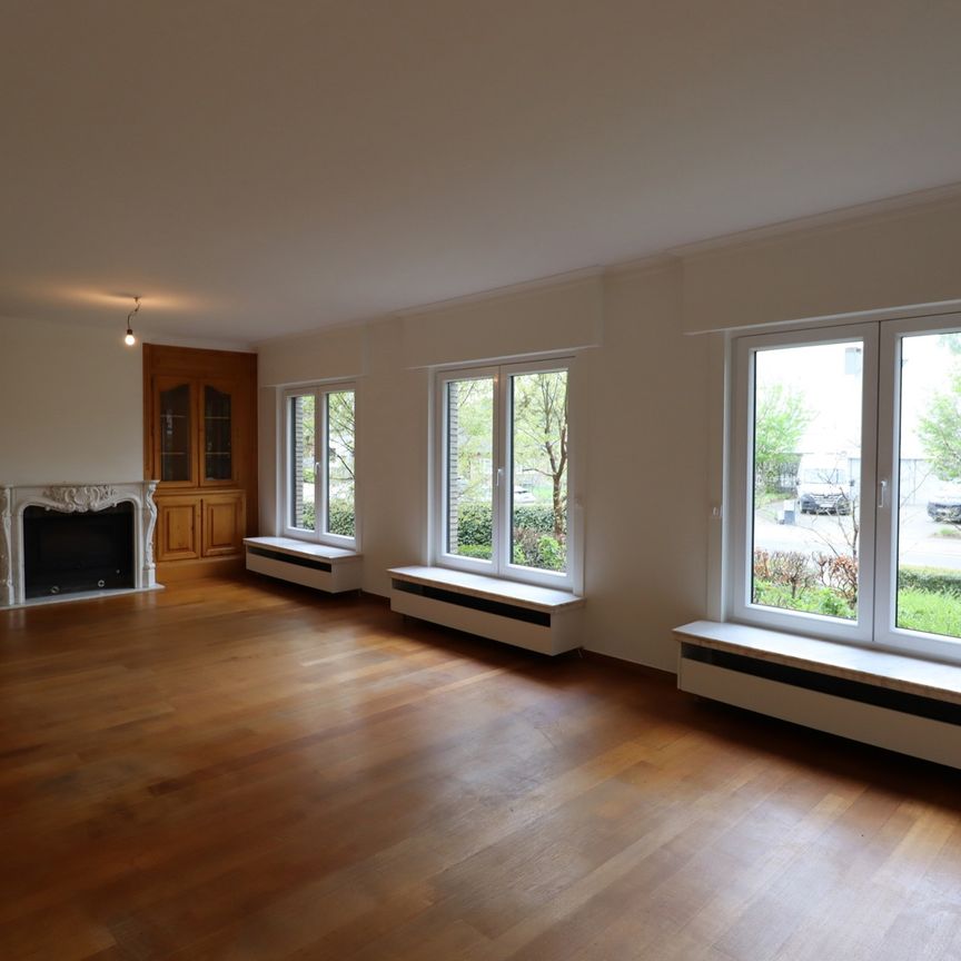 Ruim huis met tuin en Garage - Foto 1