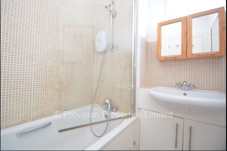 2 Bedroom Flat Foxhill Court Weetwood - Photo 4