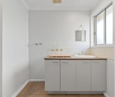 Renovated Delight! - Photo 6