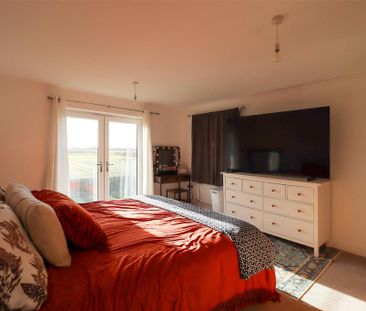 4 bedroom detached house to rent - Photo 6