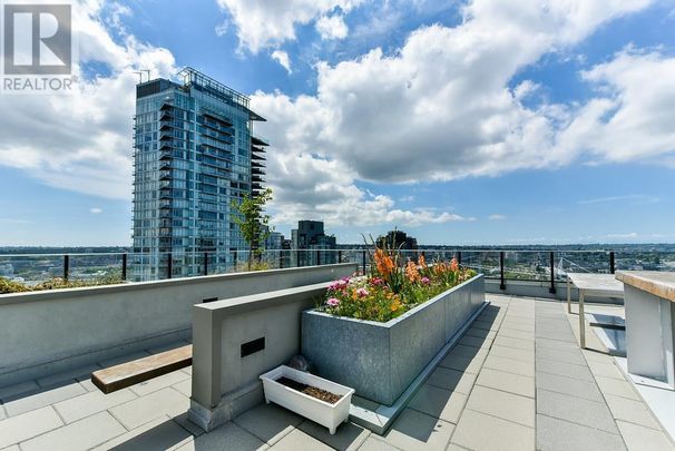 702 1325 ROLSTON STREET, Vancouver, British Columbia - Photo 1