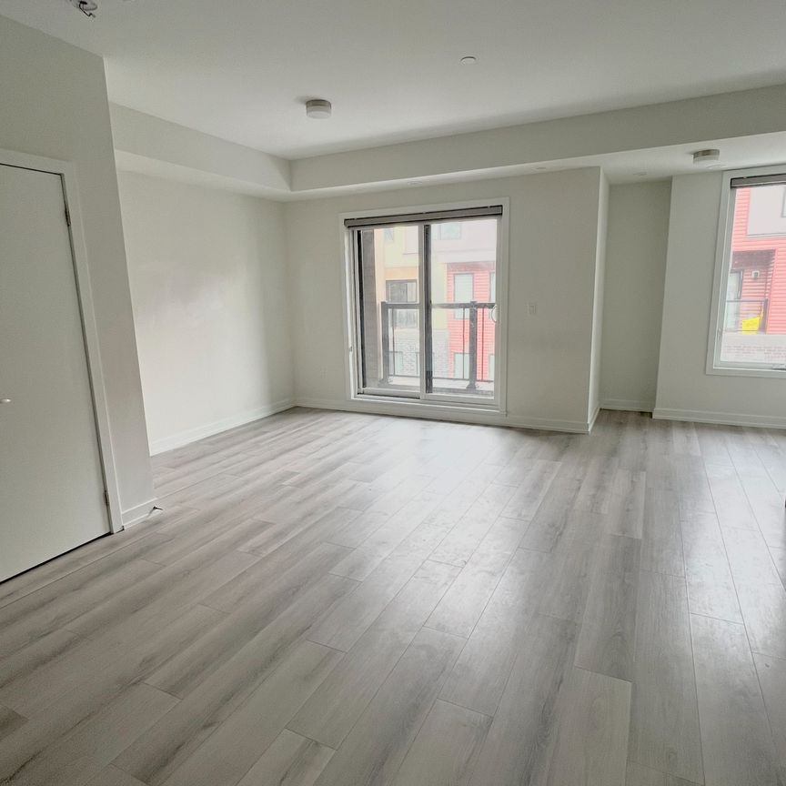 For Lease - 3550 Colonial Drive Unit# 32, Mississauga, Ontario - Photo 1