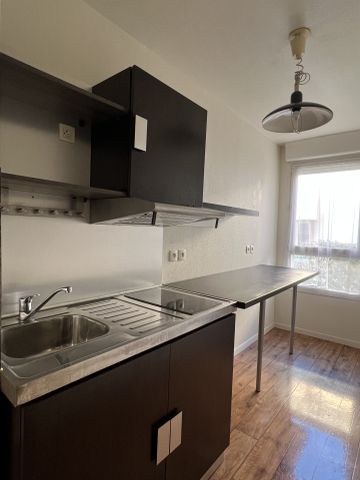 Location Appartement 2 pièces 47m² SENS 89100 - Photo 3