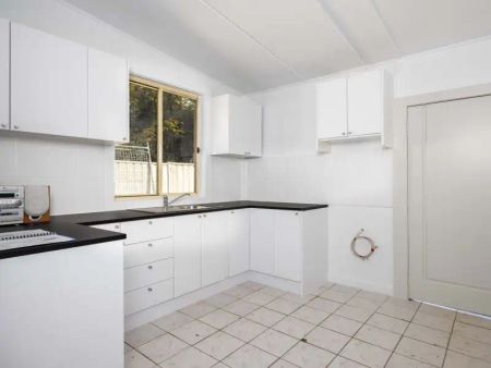 “Rare Cottage in Heart of CBD” - Photo 5