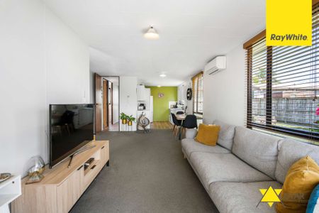 Three Bedrooms and One Bathroom in Ranui! FULLY FENCED! - Photo 5