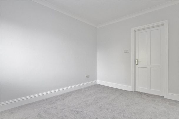 High Street, Woking - 1 bedroomProperty for lettings - Seymours - Photo 1