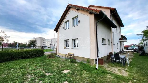 Pronájem bytu 1+kk v Čelákovicích - Photo 1