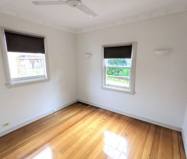 THREE BEDROOM WEATHERBOARD HOME IN MANIFOLD HEIGHTS - Photo 1
