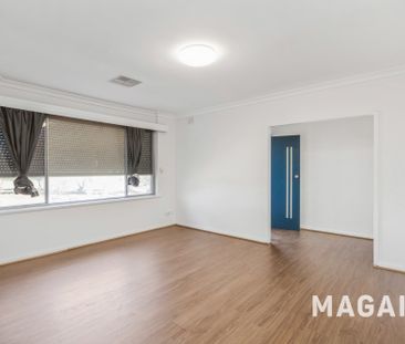 17 Dyson Rd, Port Noarlunga SA 5167 - House For Rent | Domain - Photo 3