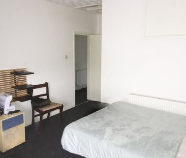 1 Bed Flat, Sheil Road, L6 - Photo 5