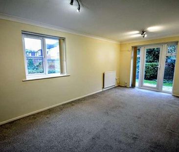 Yeomanry Close, Epsom, KT17 - Photo 6