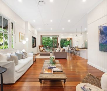 Beautifully Renovated & Designed Home - Photo 5