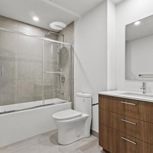 1 Bedroom - 220 Boulevard Harwood, Vaudreuil-Dorion - Photo 2