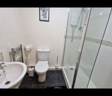 1 Bed Flat, Rusholme, M14 - Photo 3