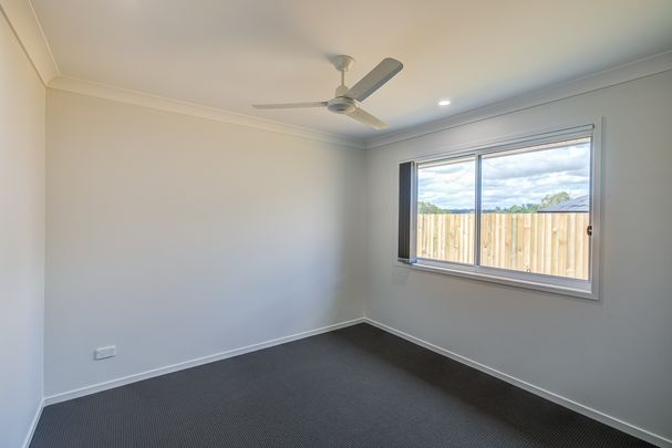 Brand New Family Home - Park Lane Estate! - Photo 1