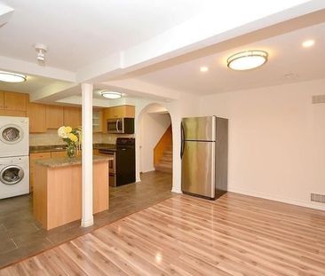 For Lease - 422 Silverthorne Crescent, Mississauga, Ontario - Photo 3
