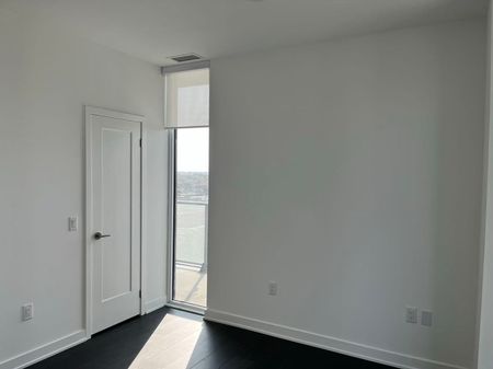For Lease - 95 Oneida Crescent Unit# 903, Richmond Hill, Ontario - Photo 3