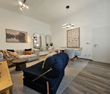 Koffer packen & einziehen: Stilvoll möblierte Altbauwohnung mit neuer Einbauküche - Foto 1