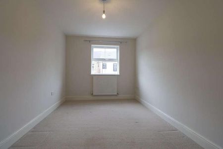 London Road, Hinckley, Leicestershire, LE10 - Photo 3