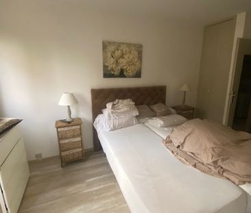 Location Appartement 2 pièces 58m² BORDEAUX 33000 - Photo 2