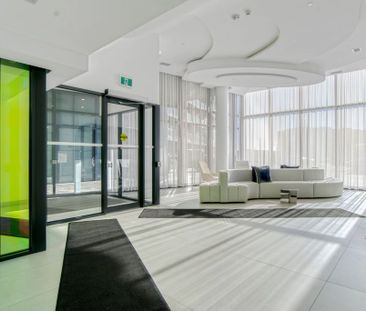 For Lease - 3200 Dakota Common Unit# B906, Burlington, Ontario - Photo 3