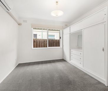 16 Crown Street, Flemington VIC 3031 - Photo 5