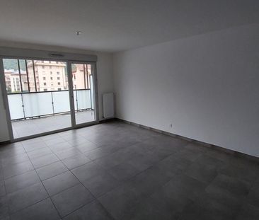 location Appartement T2 DE 43.76m² À CLUSES - Photo 4