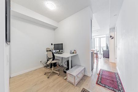 For Lease - 7895 Jane Street Unit# 2812, Vaughan, Ontario - Photo 3