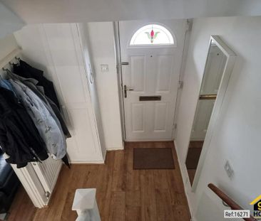 2 bedroom end of terrace house to rent - Photo 5