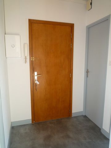 Appartement à louer 4 pièces - Photo 2