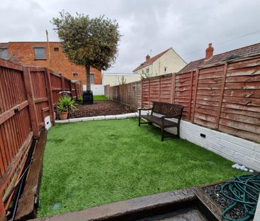 2 bedroom terraced house to rent - Photo 5