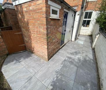 3 bedroom terraced house to rent - Photo 6