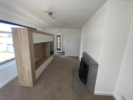 3 bedroom bungalow to rent - Photo 1