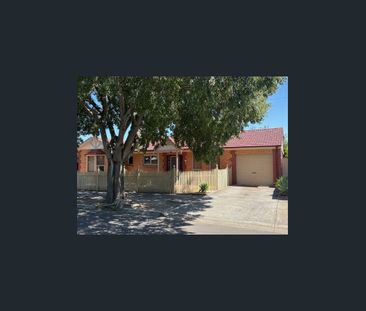 Freshly Updated Home in a Prime Location - Photo 6