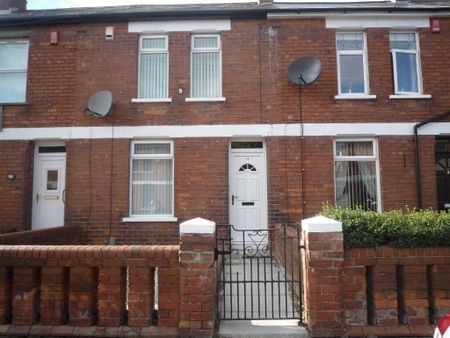 13 Ebor Drive, Belfast, BT12 6NR - Photo 3